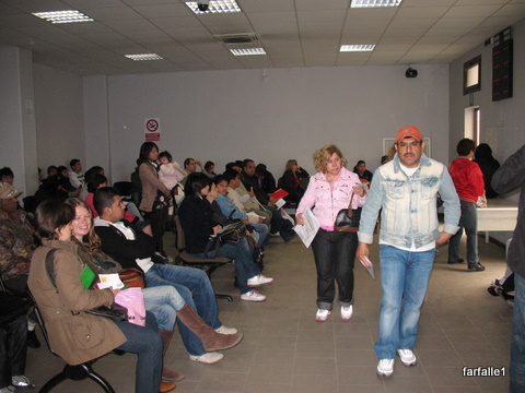 questura-waiting-room