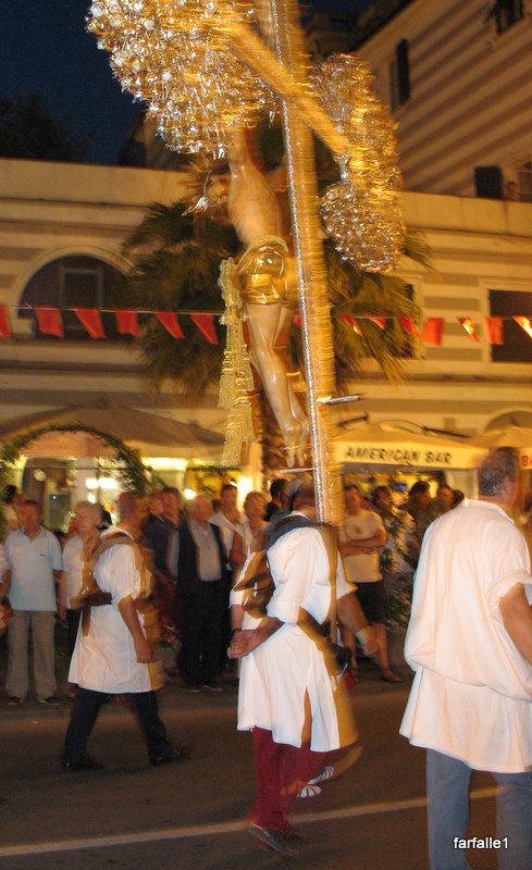 procession crucifix