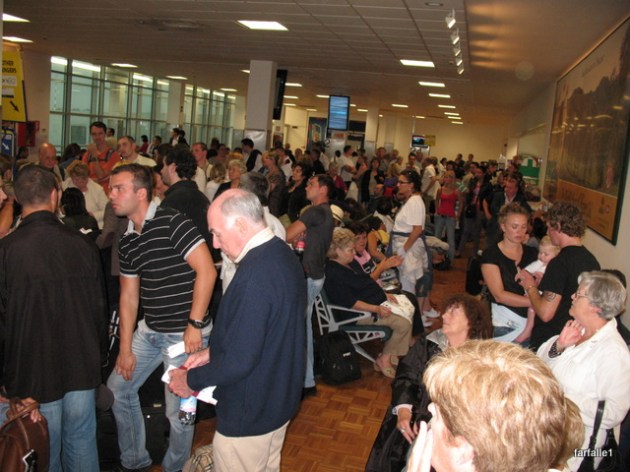 ryanair pisa terminal