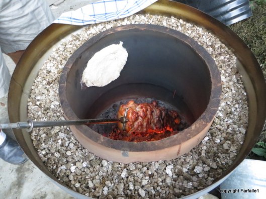 bread in the tandoor-001