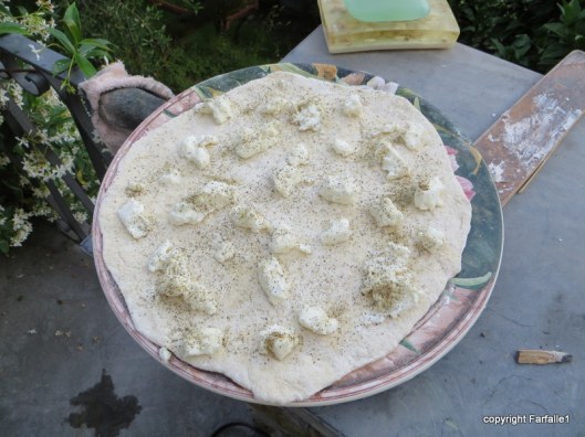 focaccia al formagio Tandoor