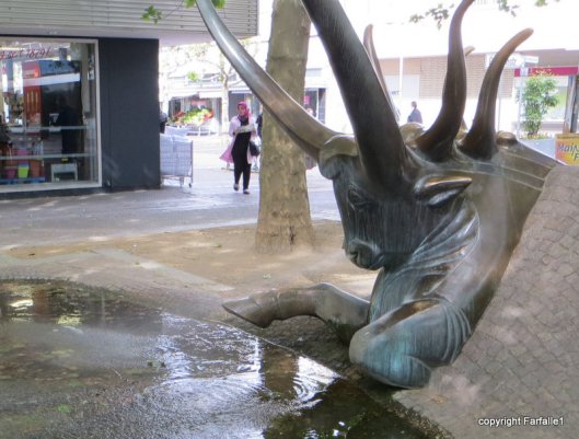 Russelsheim fountain croppped