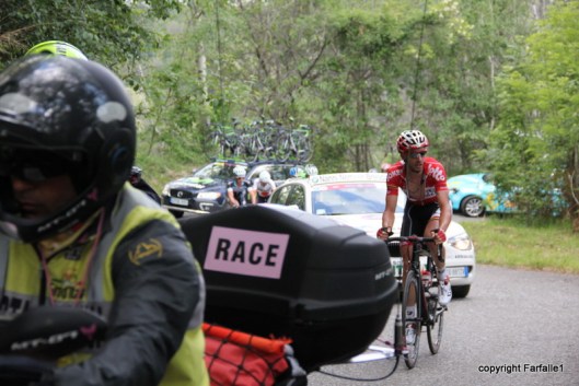 this guy looks pretty relaxed