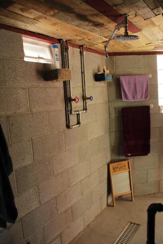 copper cottages shower