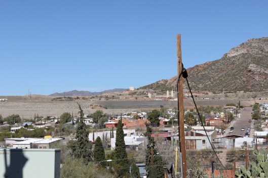 Superior House Tour mine behind the town