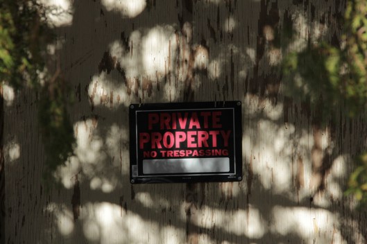 Superior House Tour sign no trepassing